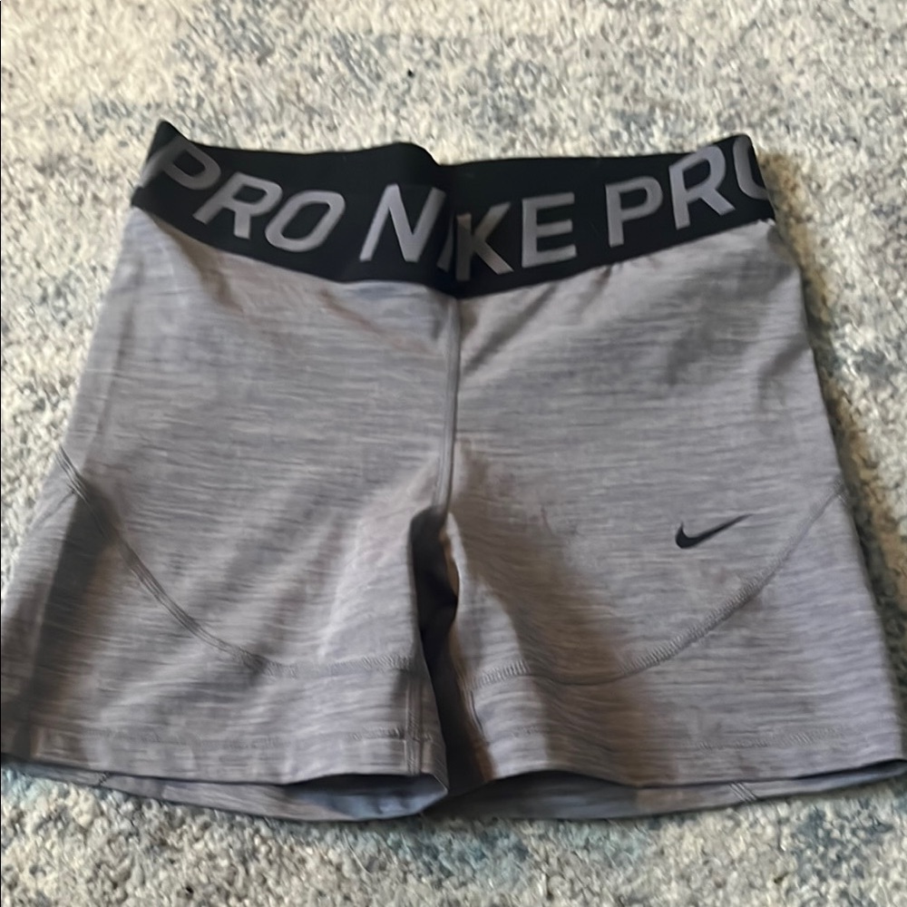 Nike Pro Dri-Fit compression shorts - gray - size L - 4.5” inseam